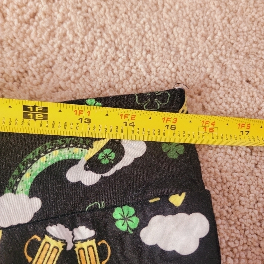 2/$20 Feeling Festive St. Paddy's Day Leggings L - Picture 7 of 10